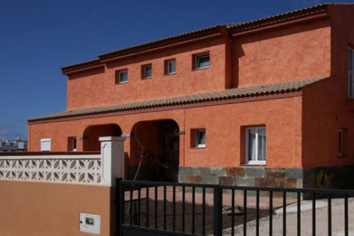 Villa equipada en estilo moderno con...