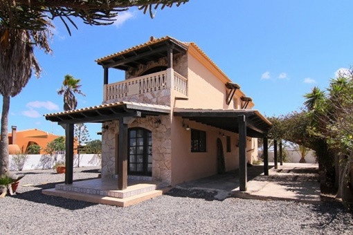 Villa en ubicación tranquila en Lajares